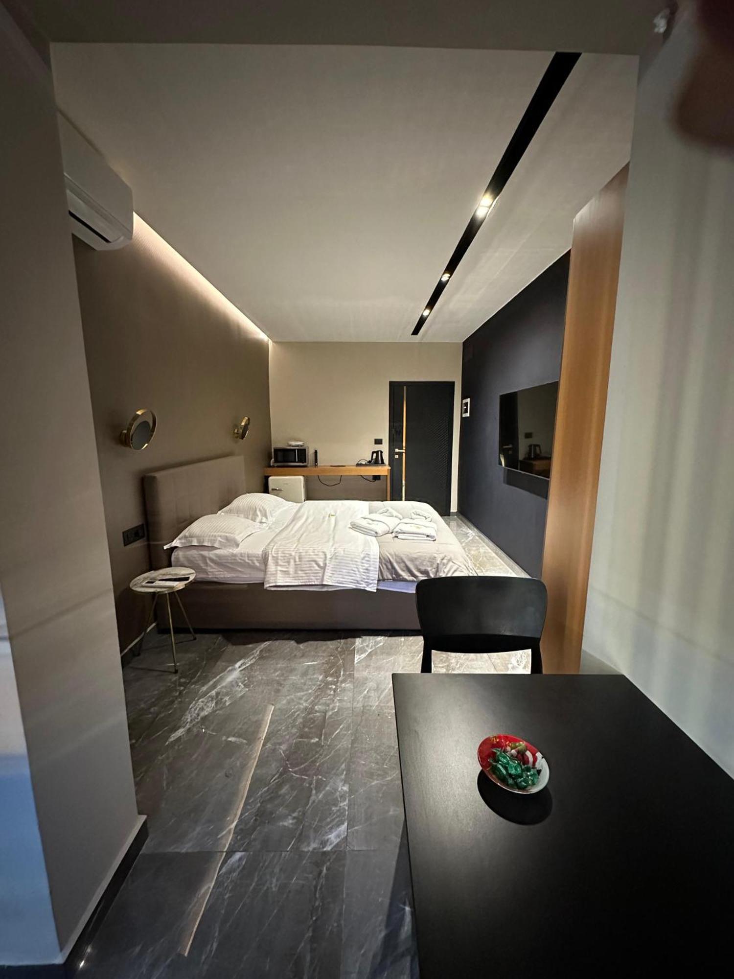 La Mirage Suites & Apartments Tirana Exterior photo